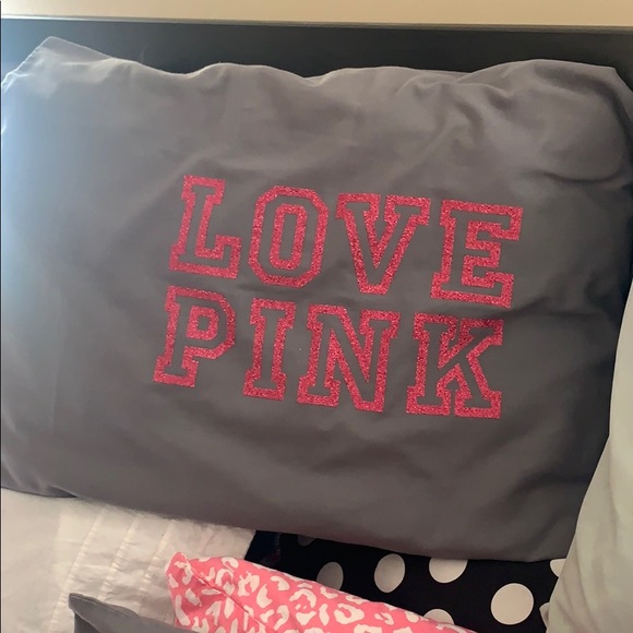 Pillowcases - Picture 2 of 3